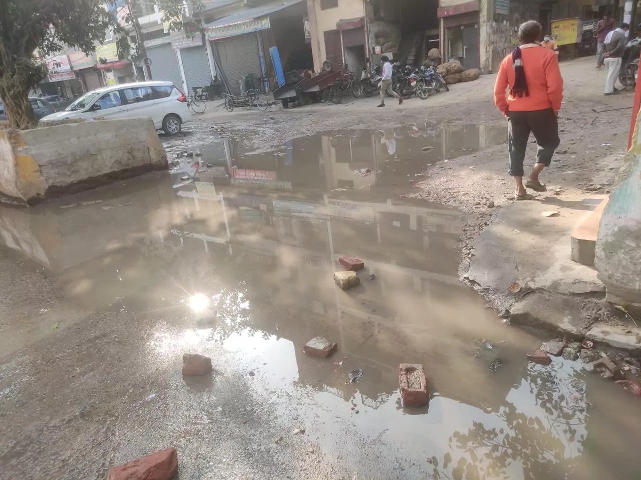 Khora Colony Roads- have the dirtiest roads in Ghaziabad