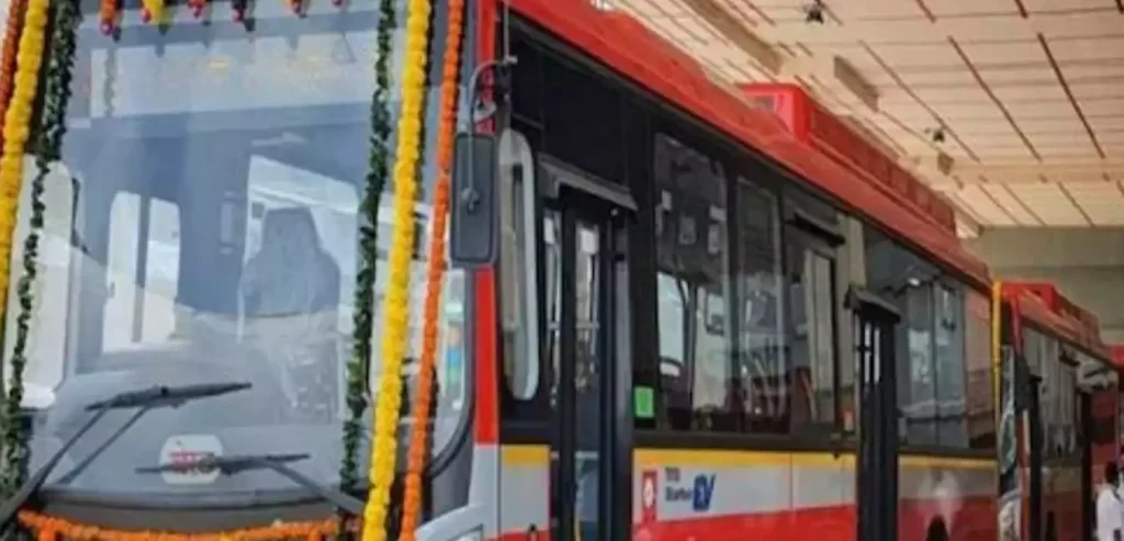 Ghaziabad - Electric bus service starts from today